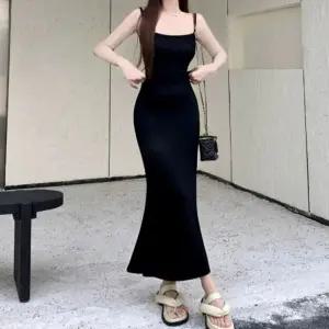 데일리 휴양지룩 여성 여유핏 끈나시 롱 원피스 니트 나시 쉬폰