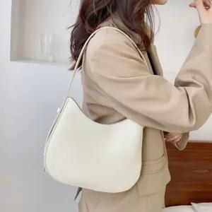 여성 가죽 버클 숄더백 1P 데일리백 핸드폰 레더 가방 jet3+9beC