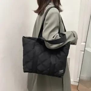 여성 마름모 퀼팅백 가벼운 토트백 빅사이즈 퀄팅가방