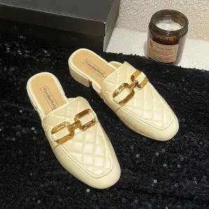 [오노마] ONM 여성 퀼팅 블로퍼 체인 플랫 슬리퍼 정장 뮬 2컬러