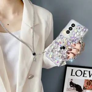 유니블링 갤럭시 z폴드 3 4 5 해골 진주 목걸이 스트랩 케이스