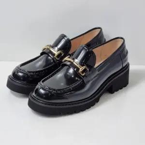 [탠디]여성 4cm 라운드토 와이드워커창 로퍼 X23223VT6