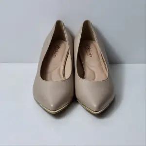 [탠디]여성 5cm 스틸레토 심플 데일리 펌프스 218220HR7