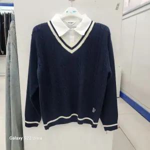 [에꼴리에] 셔츠레이어드브이넥니트티 25A5053_SC