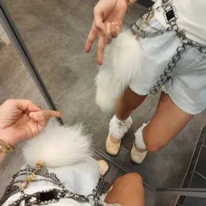 고품질 폭스퍼 여우꼬리 가방키링 백참 백꾸 댄스 소품 대회 (WFK9YQG)