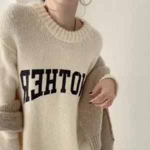 티셔츠 니트조끼 겨울니느티셔츠 여자브이넥니트티 부드럽고 여자니트티셔츠