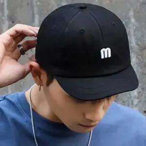 연예인볼캡 남녀 공용 대학생 캠퍼스 커플 룩 숏 챙 모자 볼 캡