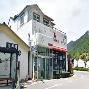 [강원 게스트하우스] 영월 엘리스의 다락방(황금마차 휴양마을) (영월,정선)