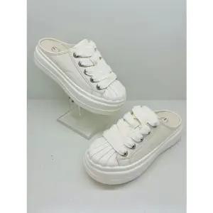 [갤러리아] 고세 데일리 여성 이시리얼 경량 키높이 스니커즈 뮬 OZO5S026 화이트 3.5cm
