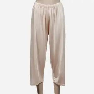 여성언더웨어 여성 데일리 이너 인견소재 여름 속바지 8부 쾌적한 여성속바지