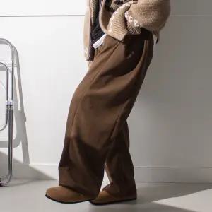 코듀로이 기모 사이드 투턱 와이드 팬츠 / 벌룬 허벅돼 온장고 발목 스트링 바지