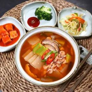 금강수림 민물새우탕 1kg 2 3인분 간편식 수제밀키트 홈쿡 집들이 낚시 야외 서울양재동 맛집