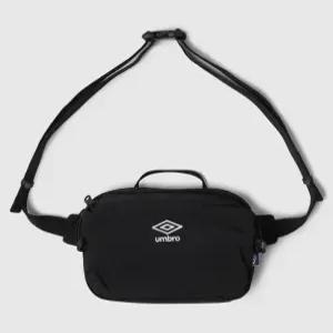 엄브로 클래식 경량 힙색 BB UQ123SBG37 BLK0 DKA0