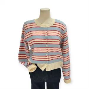 [롯데백화점]트위 스트라이프 컬러 블록 니트 가디건 TOBJFCD010