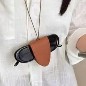 선글라스 안경 목걸이 수납 홀더 물놀이 바닷가 썬글라스 목줄 보관 가죽 클립