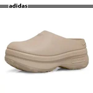 [아디다스] 슬라이드 W 아디폼 스탠 뮬 슈즈 원더토프베이지 IE7052