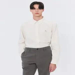 헤지스 남성 24FW [반값세일][스테디셀러] 크림 버튼다운 면 긴팔캐주얼셔츠 WHSH4D502CR