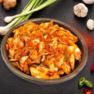 꼬깔산김치 고춧가루 속재료까지 100% 국산 아삭 썰은 배추 맛김치 - 3kg