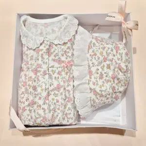 [롯데백화점]밍크뮤 (WH)루루플라워우주복,모자세트 36170-041-09,010-06