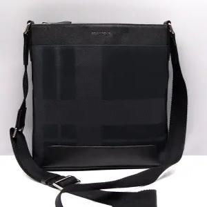 빈폴 메신저 가죽 남자 숄더백 크로스백 가방