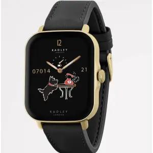 Radley RADLEY S20 블랙 가죽 스트랩 and 옐로우 골드 케이스, 1.7” OLED 디스플레이 스크린 손목시계 패