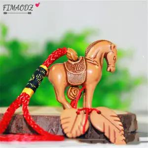 FIMAODZ 복숭아 나무 코끼리 말 키 체인 짠 로프 빈티지 동물 키 체인 홀더 남성 여성 선물 장식