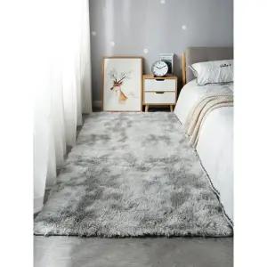 부드러운 침실 러그 푹신한 카페트 다용도 사계절 침대옆 오래가는 롱 플러시 타이다이