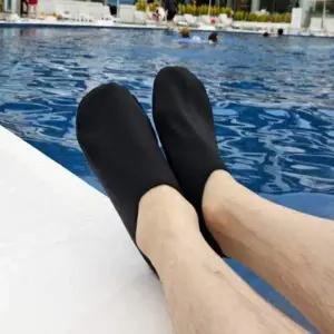 아쿠아슈즈 LJ946148 물놀이 디테일 구성 핀삭스 블랙 XXL