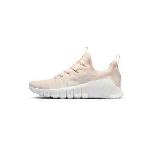 나이키 프리 메트콘 6 W 초크 서밋 퓨어 플래티넘 FJ7126 112 국내매장