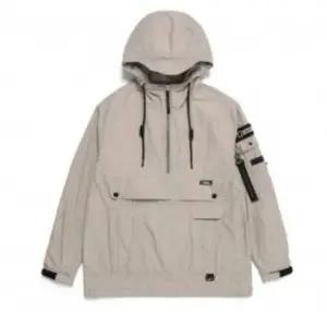 [국내매장정품] 내셔널지오그래픽 NATIONALGEOGRAPHIC 바키타 캥거루 포켓 아노락 바람막이 점퍼 N223UJP06