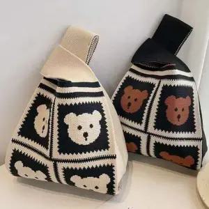 [셀러에이드]탄탄한 미니 숄더 니트백 데일리용 곰돌이 디자인