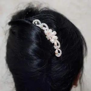 조개 머리 꽂이 진주