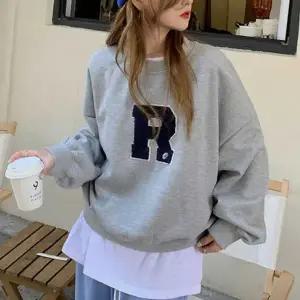 여자 대학생 간절기 캠퍼스 룩 봄가을 맨투맨 코디 (KYR-WFGES62)