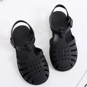 여성 베이직 착용감 버클 포인트 아쿠아 젤리 샌들 젤리슈즈 여자젤리샌들 장마철신발