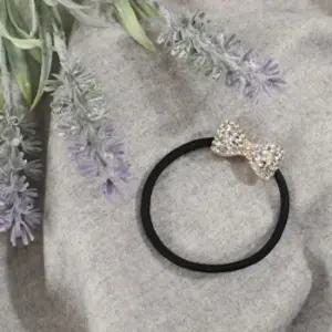 엔젤슈슈크리스탈리본큐빅머리끈화이트헤어끈 방울큐빅머리끈 방울큐빅슈슈