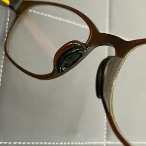 (블랙 10P) 붙이는 실리콘 안경코받침 오목/안경/코받침/코받침대/패드/코걸이/선글라스/코패드/교체용