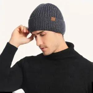 벙거지모자 남자모자 따뜻한 남성 안감기모 라벨 심플비니