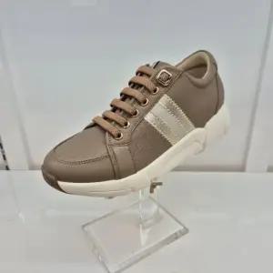 [엘칸토]엘칸토 HC11 양가죽 여성 스니커즈 N8Y2U43V937 (46123725)