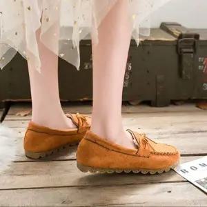 털 UT835556 방한 디자인 스타일 카신 여성 리본 스웨이드