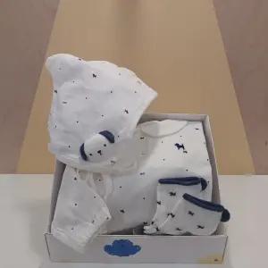 블루독베이비 BLBI카라바디수트,모자,양말 선물세트44170-040-09 722352