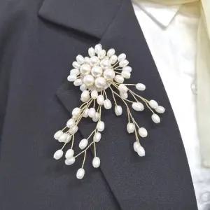진주 브로치 여성 악세사리 꽃가지 한복브로치 럭셔리브로치 혼주브로치 가정의달 상견례