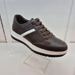 [엘칸토]엘칸토 HC11 소가죽 남성화 N5V0U51X385 (46256458)