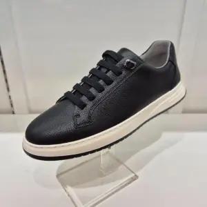 [엘칸토]엘칸토 HC11 소가죽 남성 스니커즈 T8V1U6X1319 (46277673)