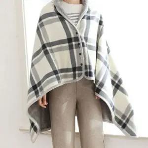 아웃도어 캠핑 담요 따뜻한 극세사 담요 간절기 겨울 망토 차박