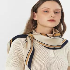 헤지스 액세서리 25FW [완판 리오더][판매베스트][SILK100%] 네이비 헤리아토 삼각링 실크 스카프 (링포함