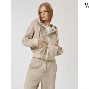 [후아유](김해점)California Dyed Crop Hood Zip-up (WHMZF4931F)