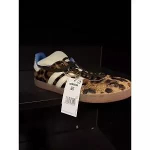 아디다스 삼바 포니 웨일즈 보너 레오파드 - IE0578 박스 포함 신규