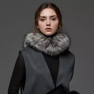 [라벨르]라벨르by신영모피 노블 폭스렉스 패치 머플러_실버