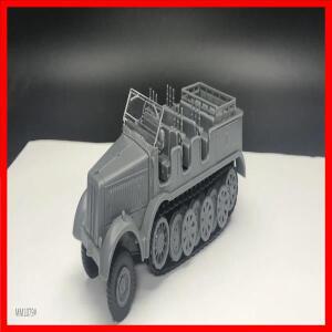 1:72 Half-Track Military Vehicle Model Plastic Assembled Tractor Car 4D Model Toy