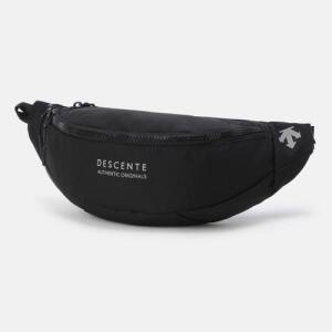 데상트 미디엄 하이킹 힙색 가방 B1 SQ323UBG71 BLK0 GRY0